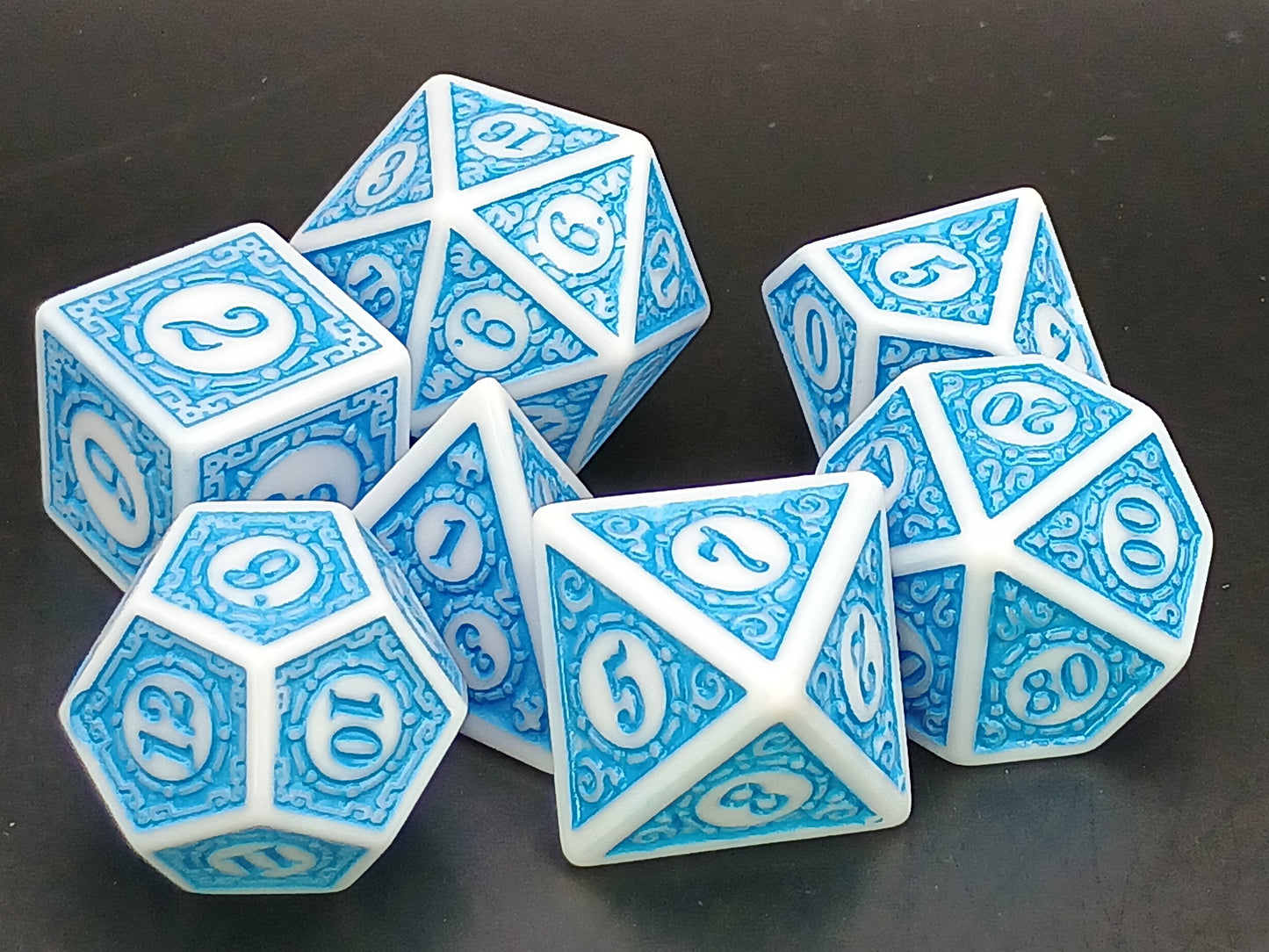 Arctic Lore polydice set