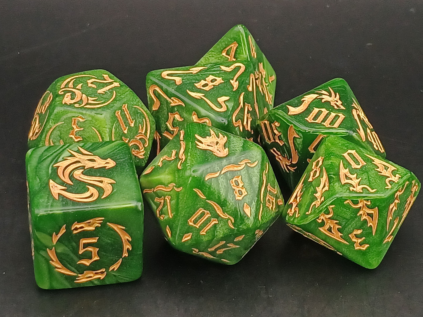 Pearl Dragon polydice set
