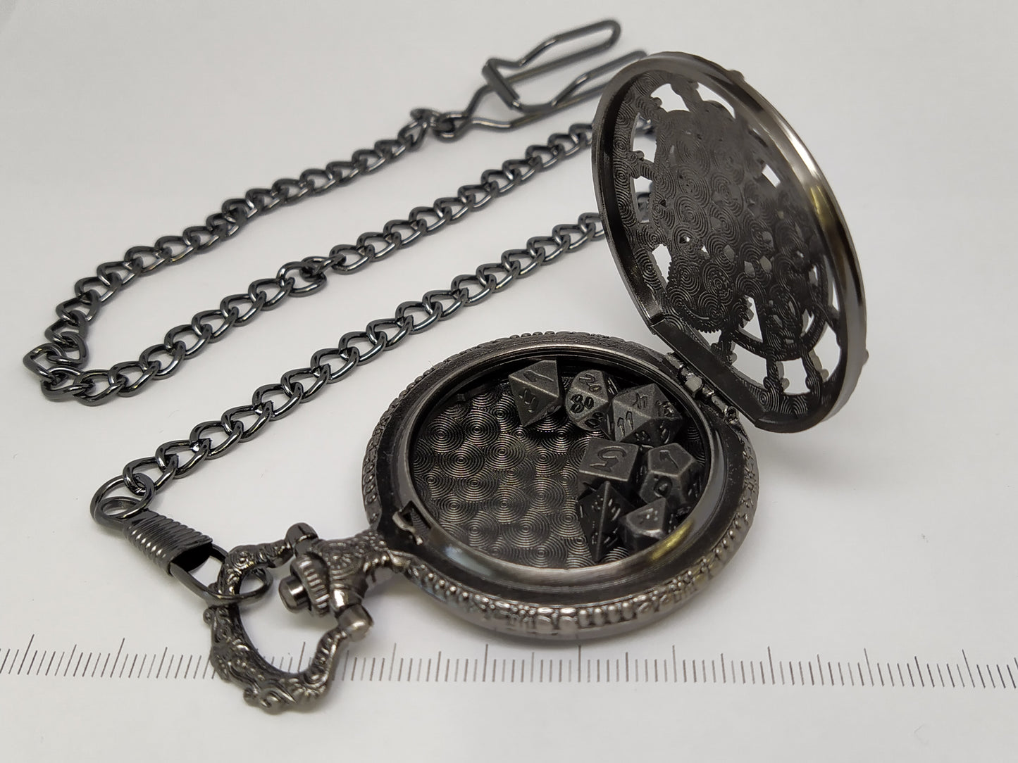 Clockwork Medallion, with mini metal dice