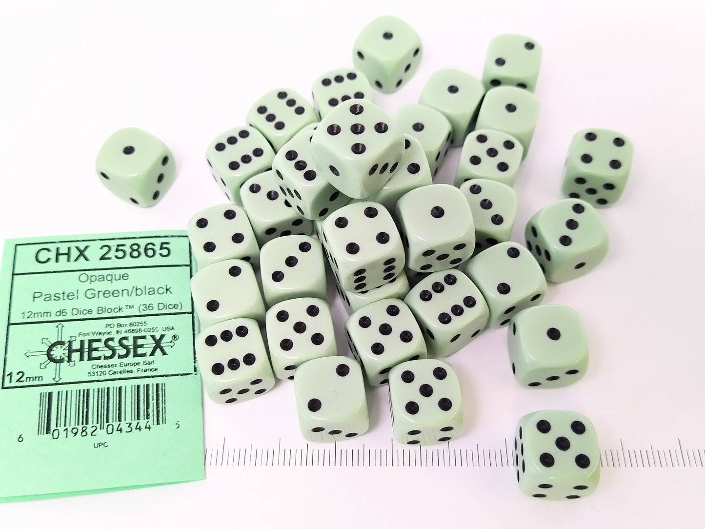 Set 36 6-zijdig, 12mm Opaque Pastel Green w/black
