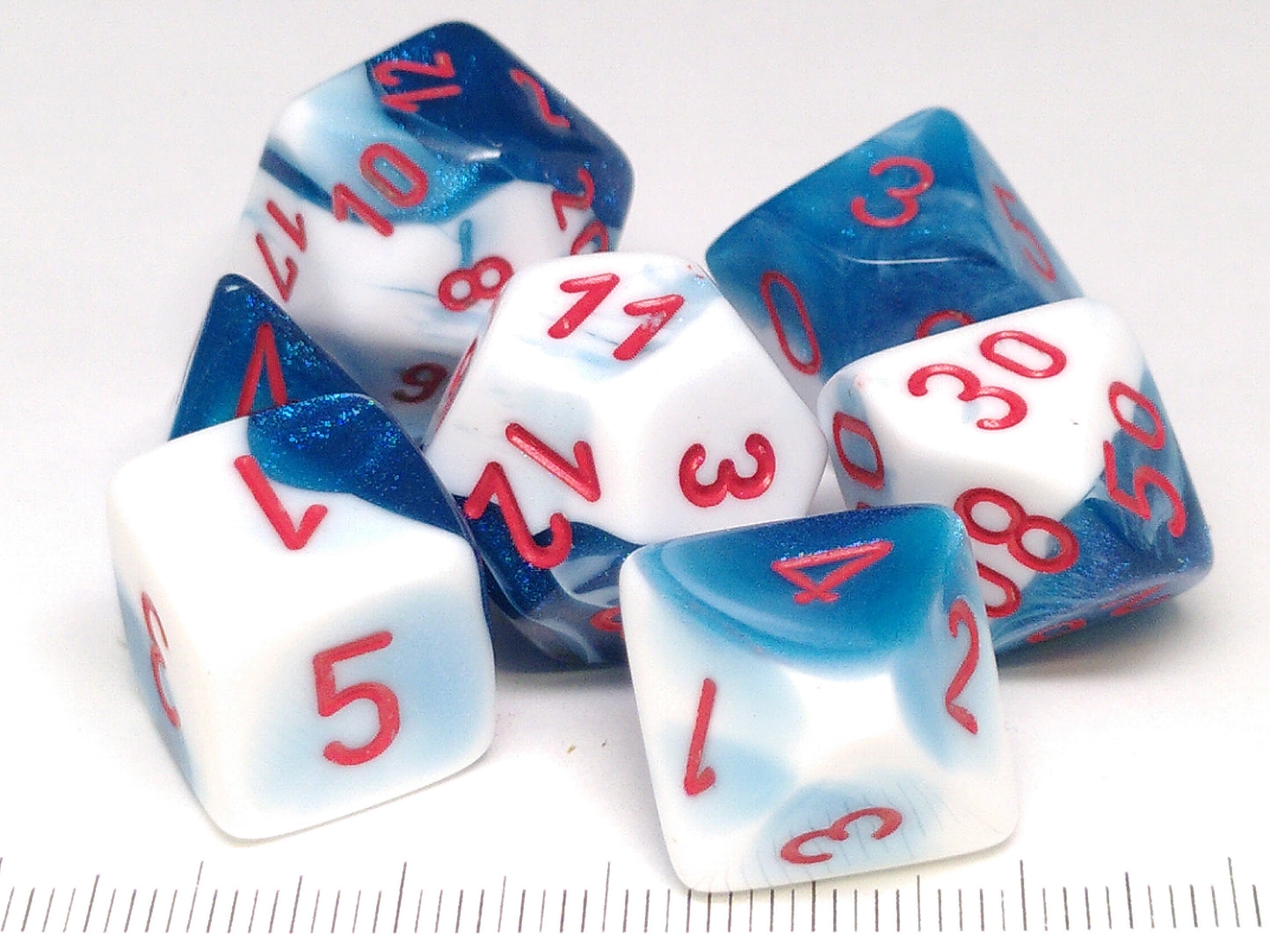 Set 7 polydice, Gemini Astral Blue-white w/red
