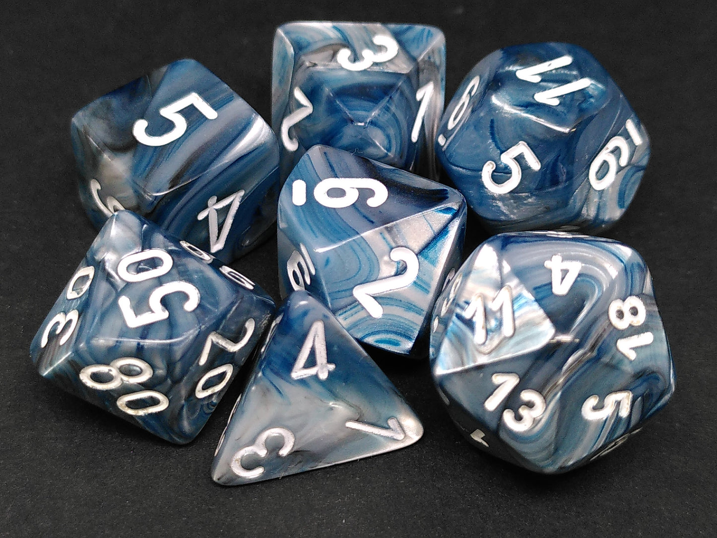 Set 7 polydice, Lustrous Slate w/white