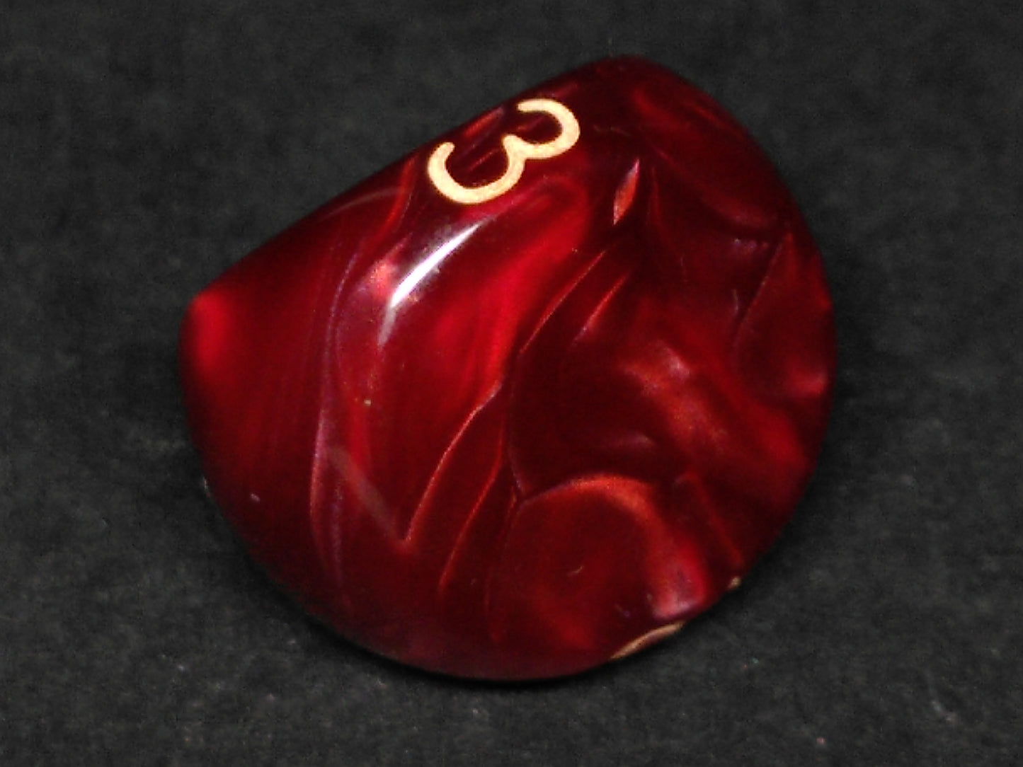 3-zijdig, Pearl rood