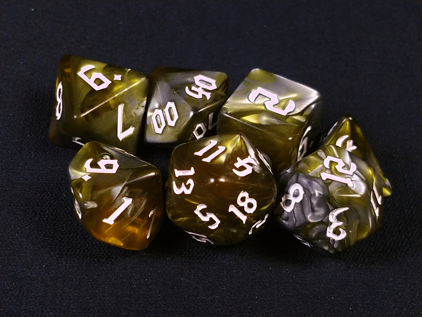 New Alchemy - Uranium polydice set