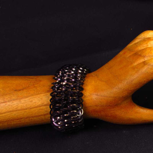 Black Dragon's Scales - aluminium armband