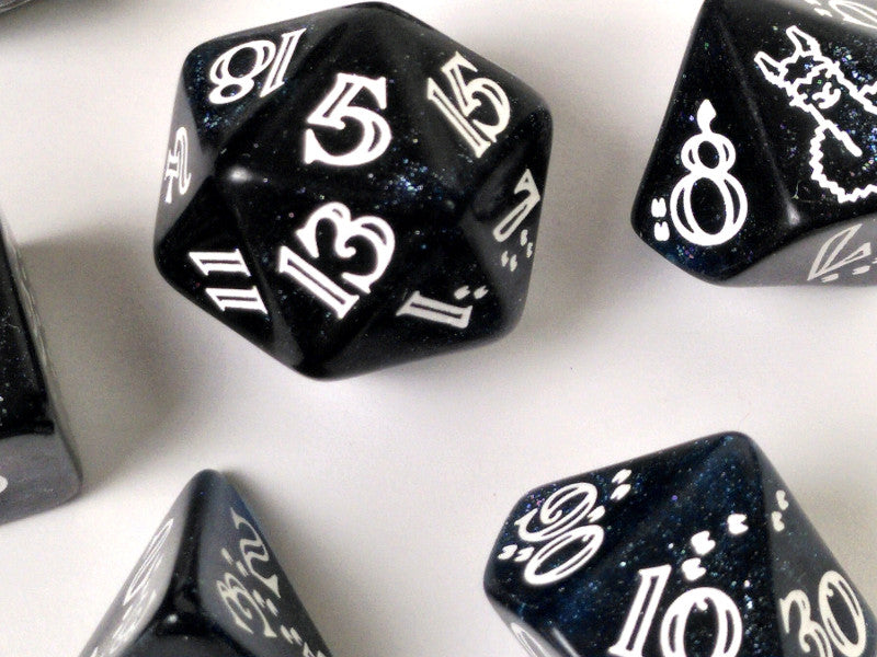 Llama polydice set, glittering dark blue w/white