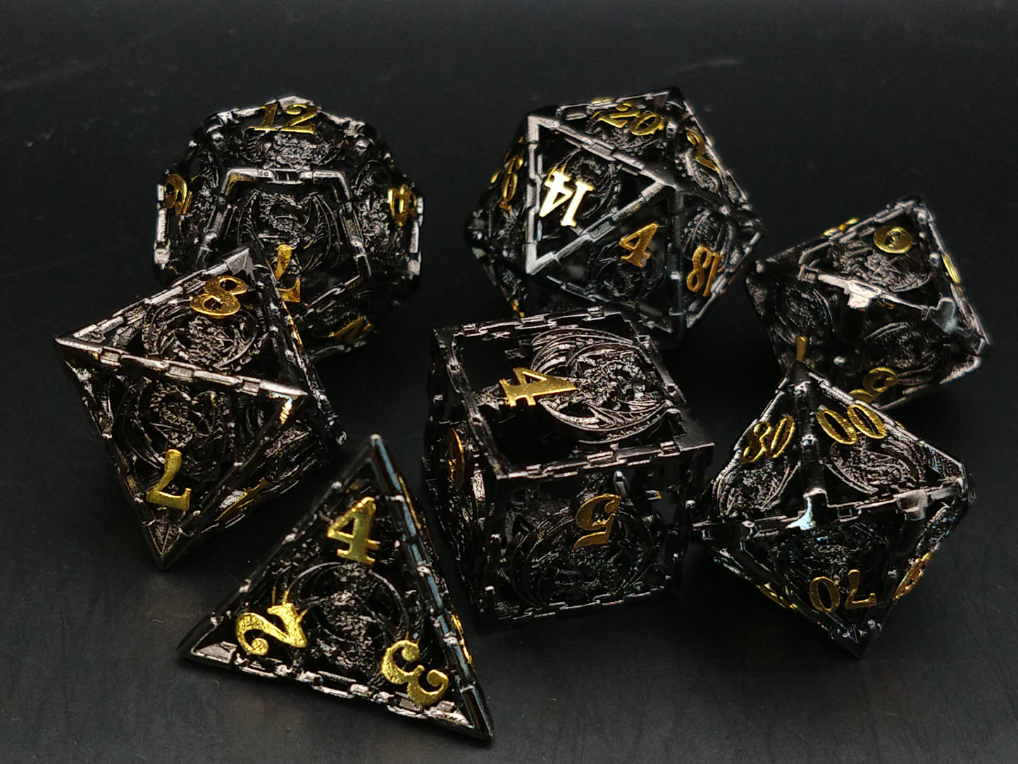 Hollow metal Polydice Set - Dark Dragons