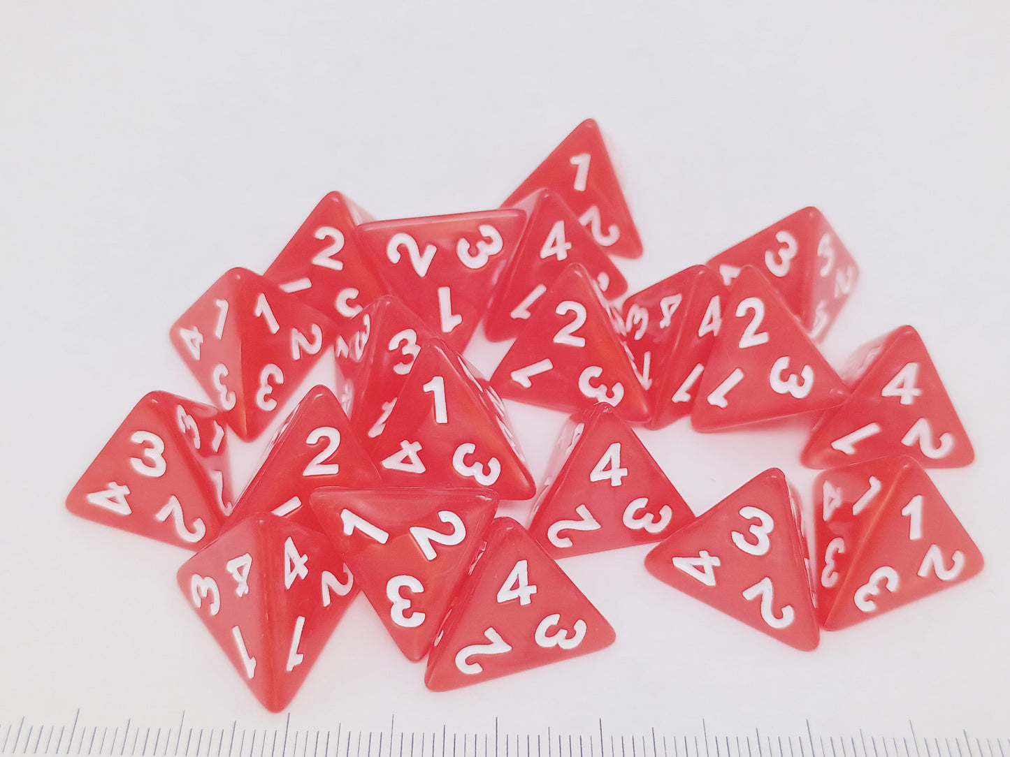 Set of 20 4-sided dice - Pearl red with white