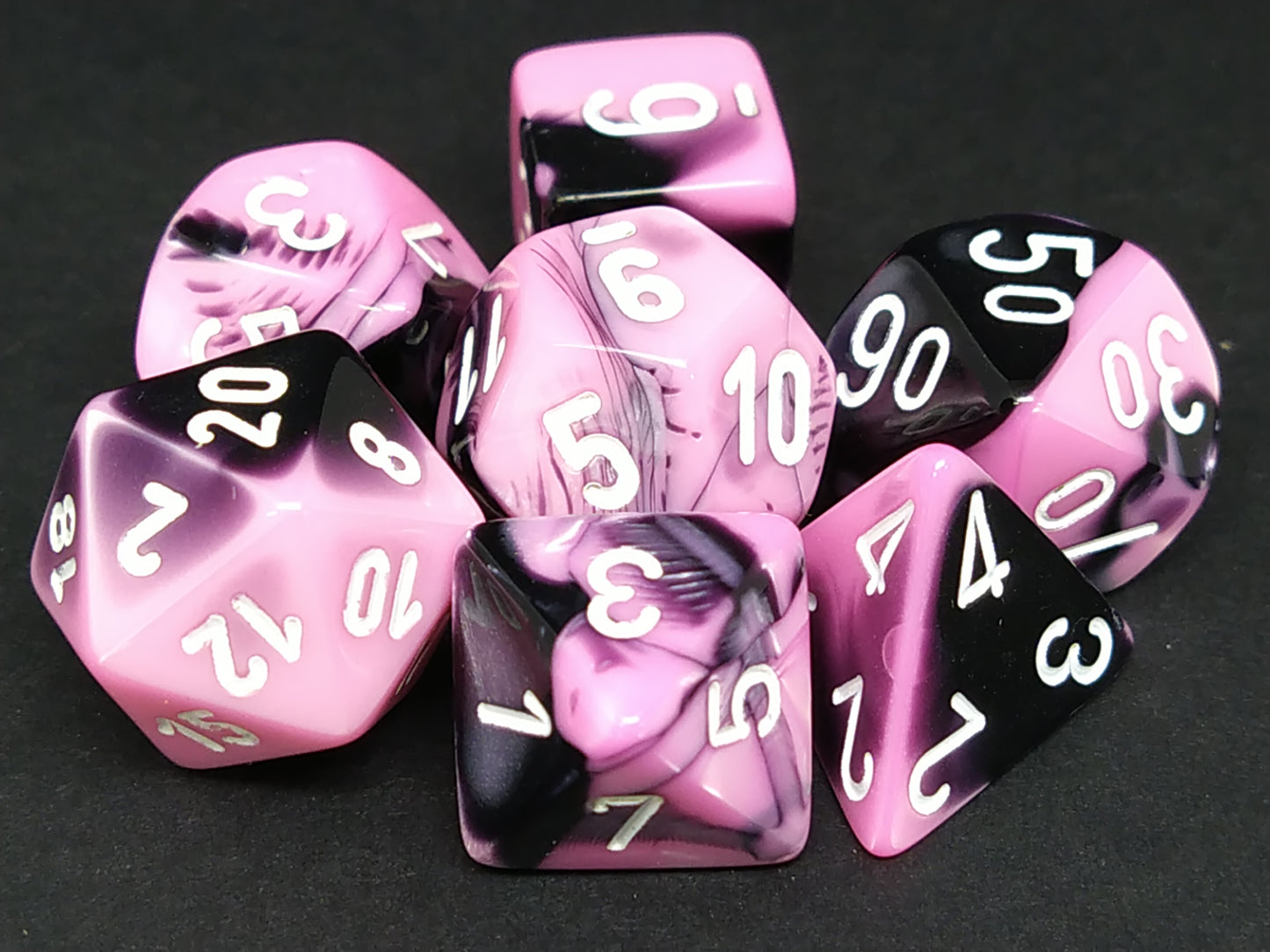 Set 7 polydice, Gemini black-pink w/white