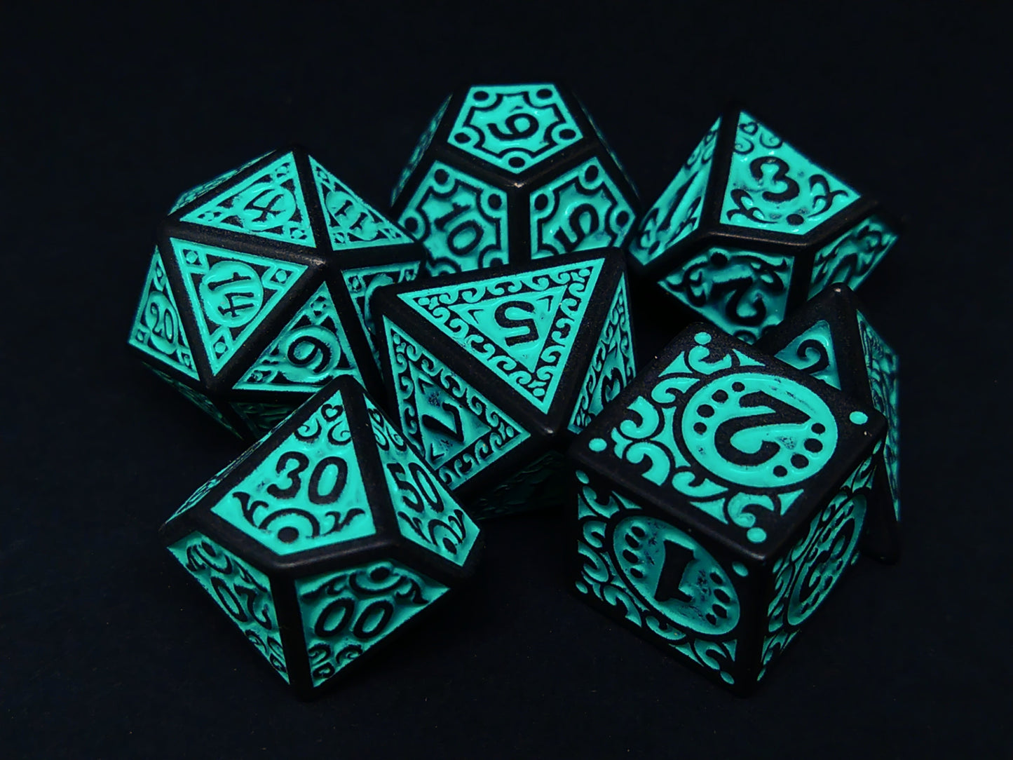 Aquamarine Fortress polydice set