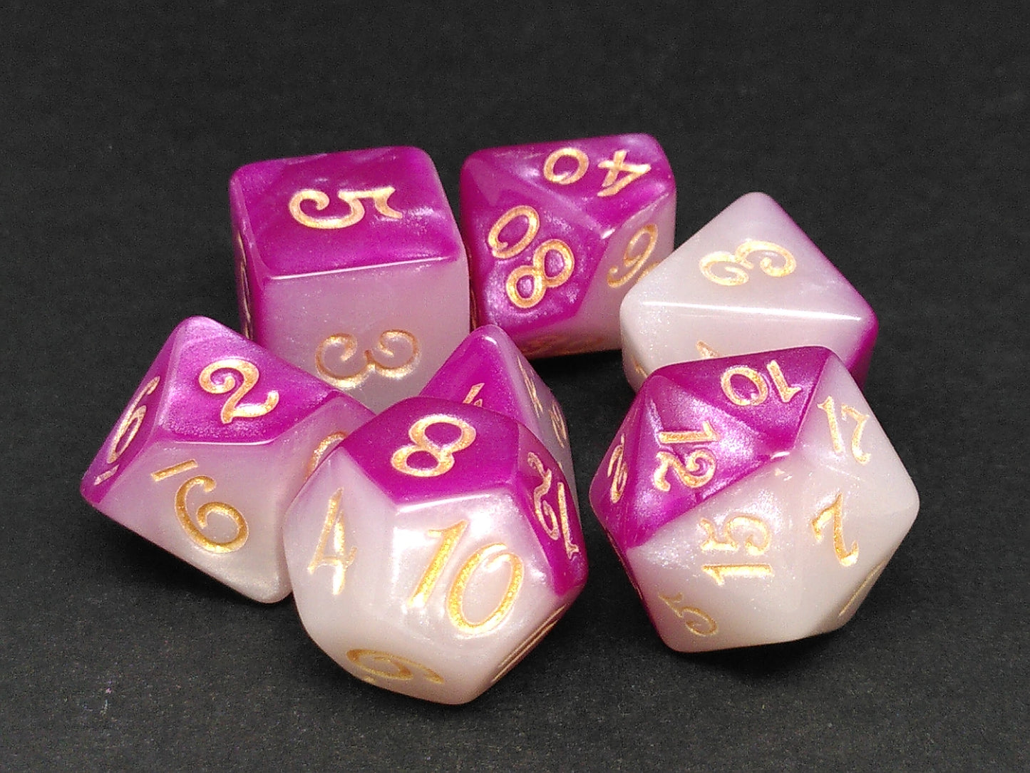 Piebald Dragonfruit polydice set