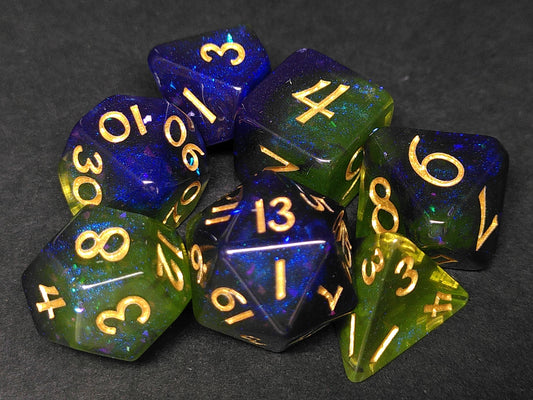 Curious Curio polydice set