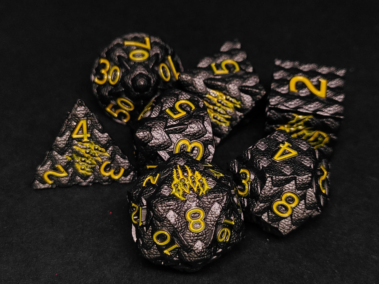 Black Dragon Scales metal polydice set