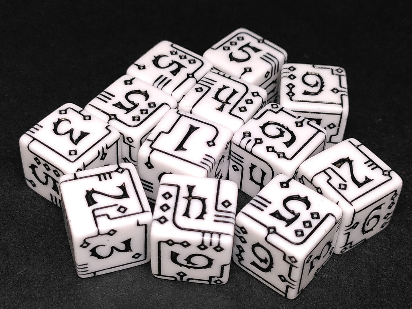Mystic Circuit 12d6 dice set