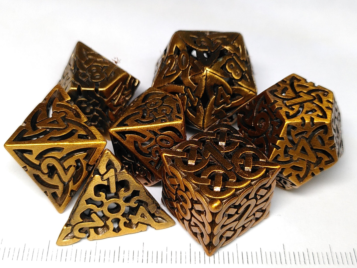 Golden Celtic Knot - hollow metal polydice set