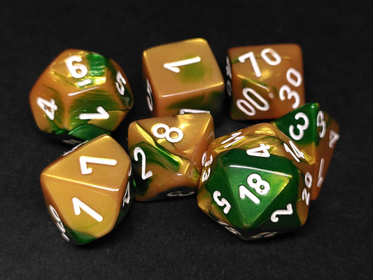 Set 7 polydice, Gemini gold-green w/white