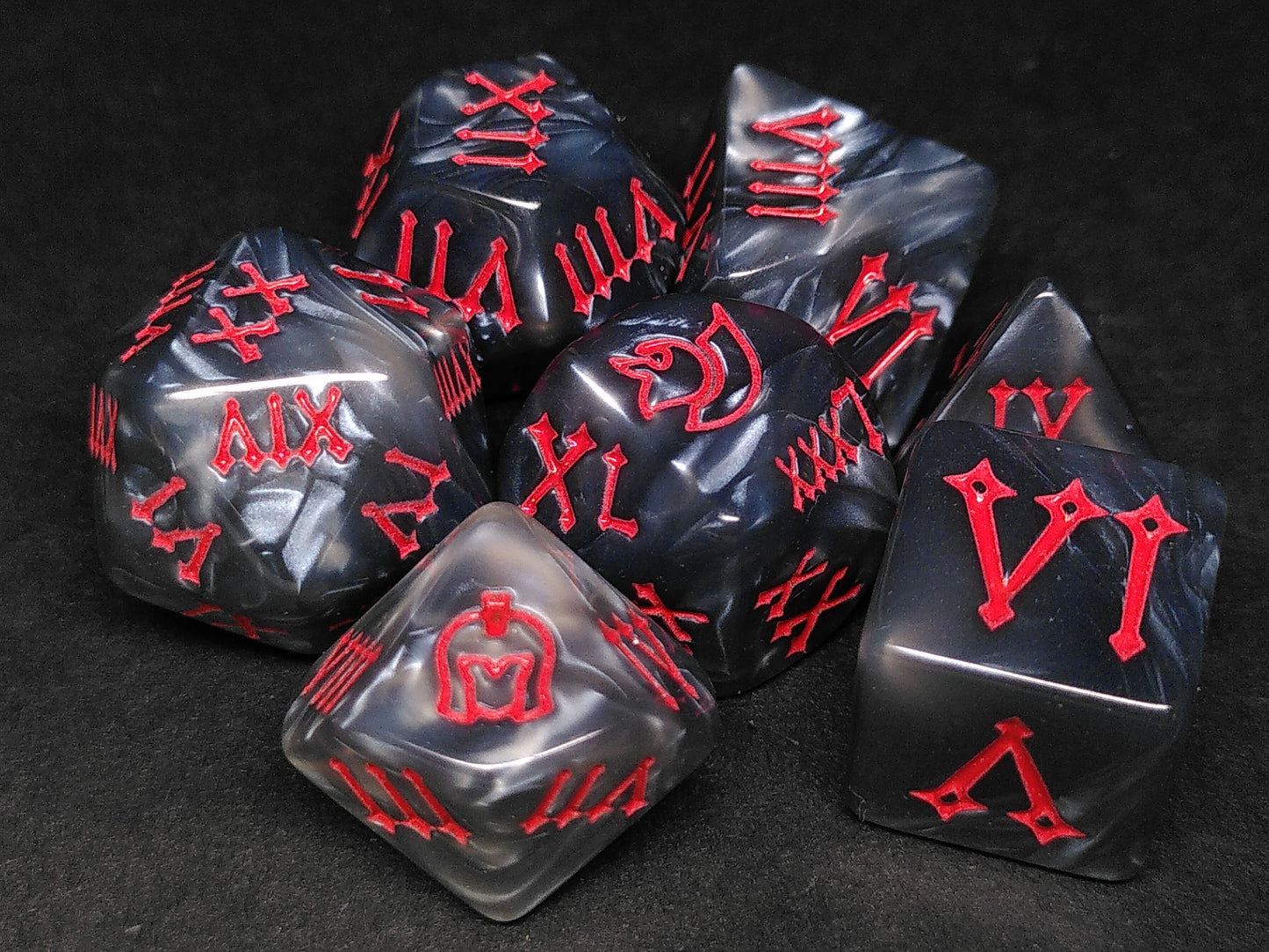 Legion polydice set - Grey with red