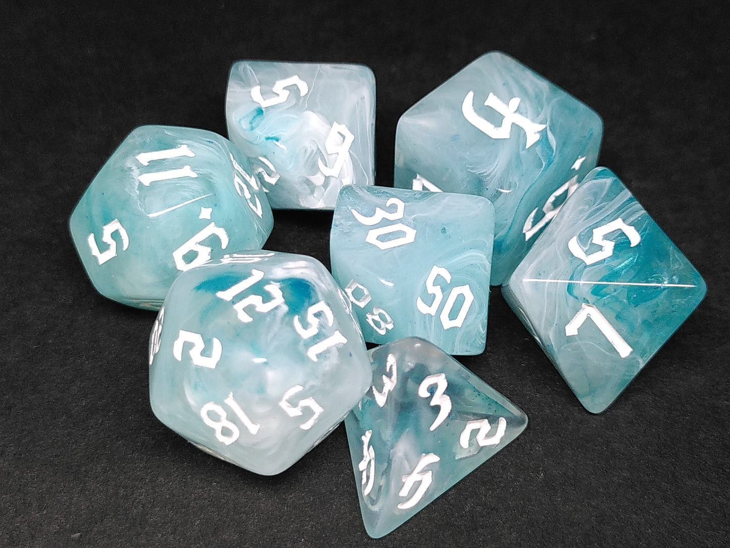 Agent of Winter polydice set