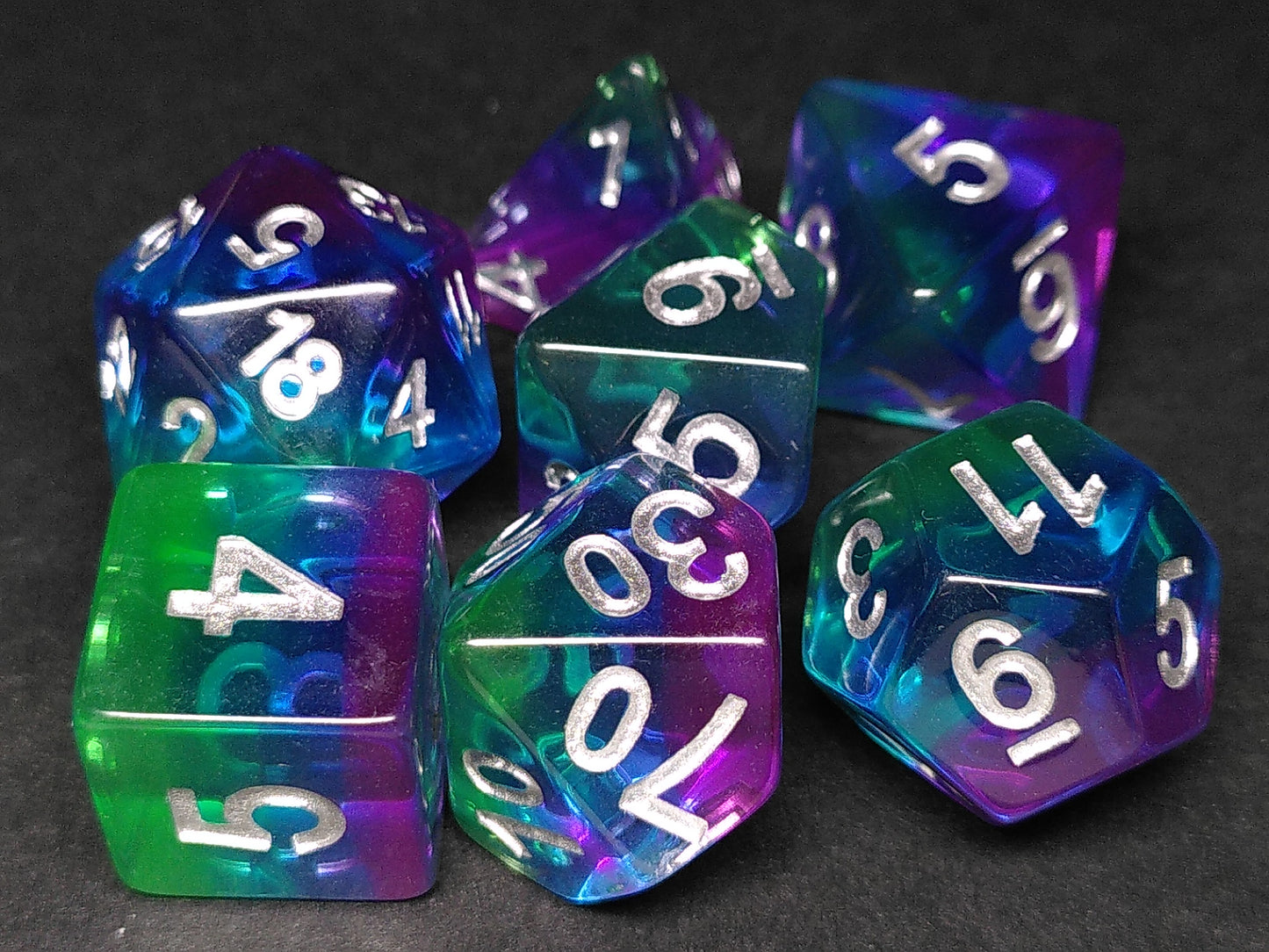 Aurora Strata Polydice set