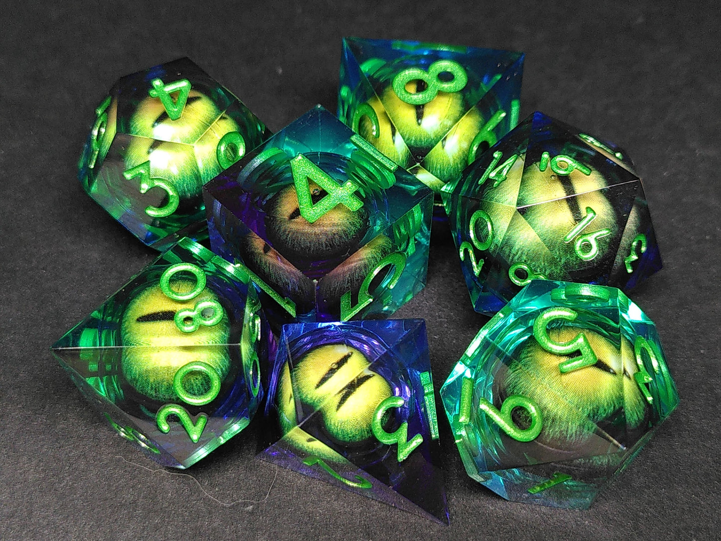 Sharp Eyes - Green Dragon polydice set
