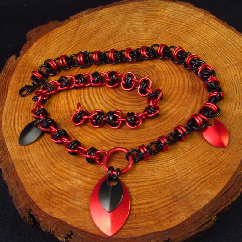 Queen of scales halsketting