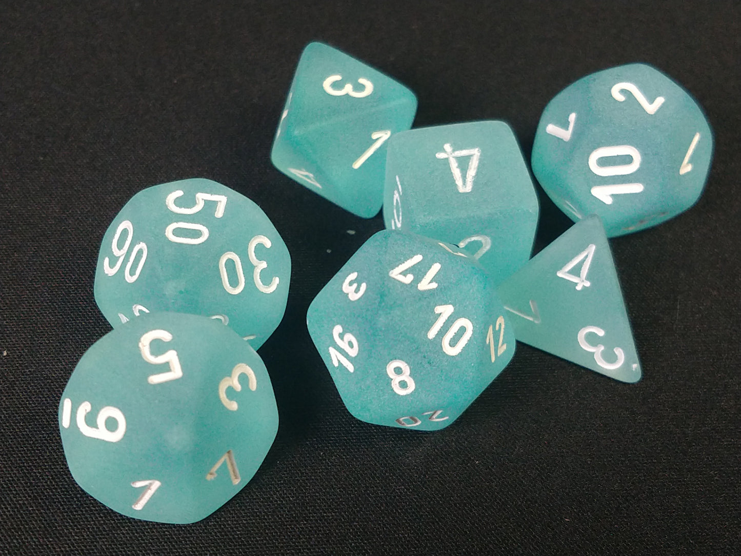 Set 7 polydice, Frosted teal w/white