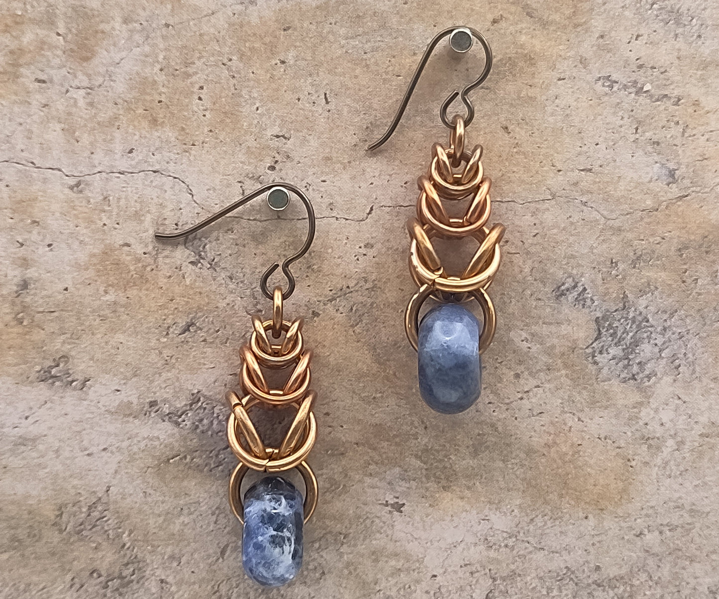 Blue stone oorbellen