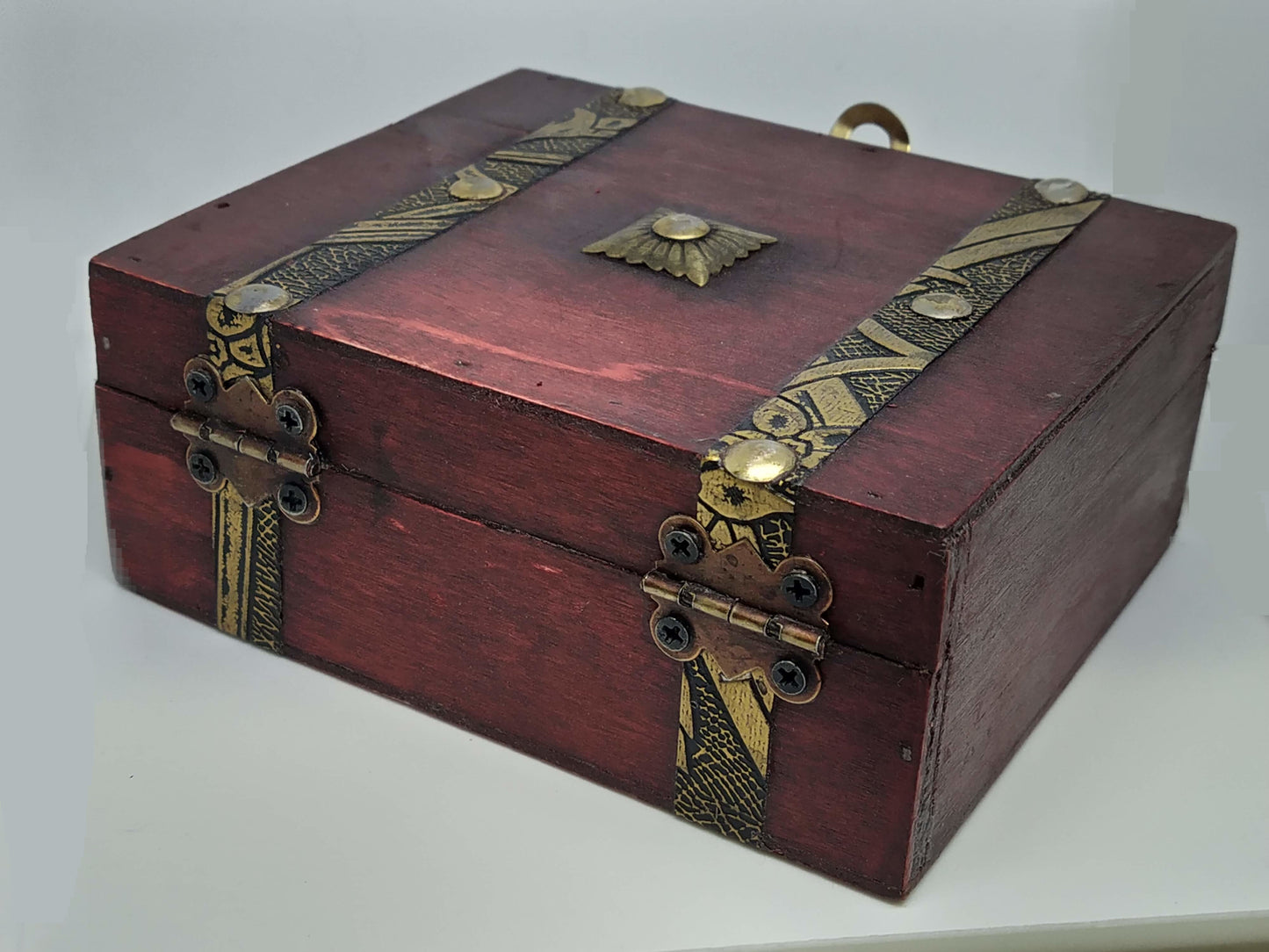 Wooden Dice box - medium