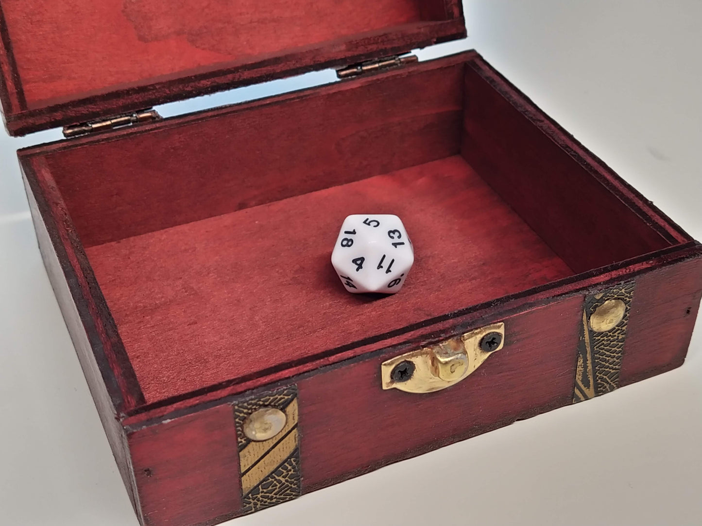 Wooden Dice box - medium
