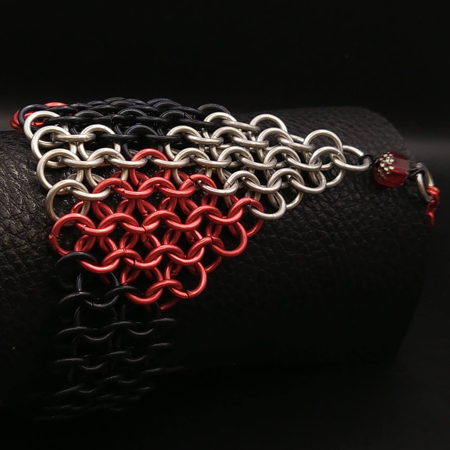 Harlequin Diamonds - handsieraad