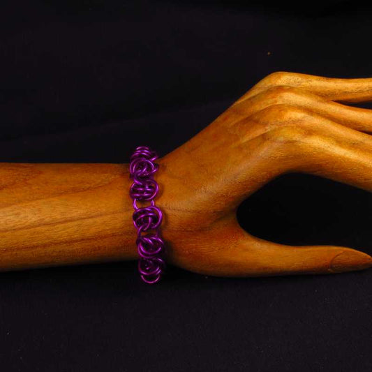 Violet Barrels - aluminium armband