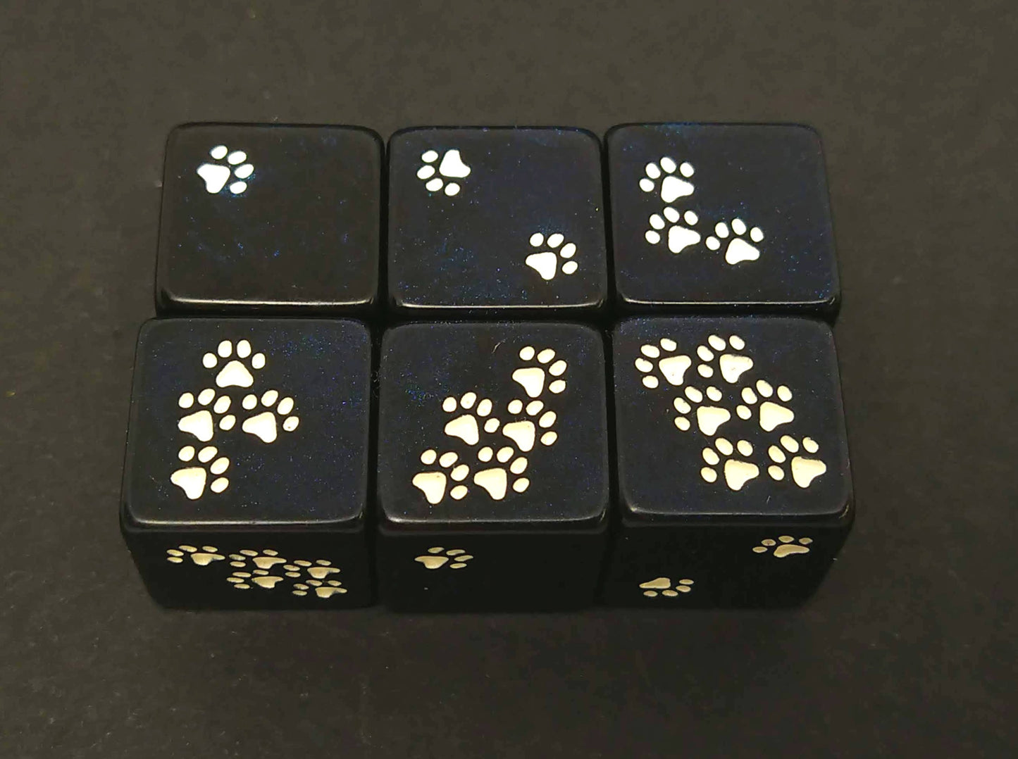 set 6 6-sided, 16mm black-blue with cat paws