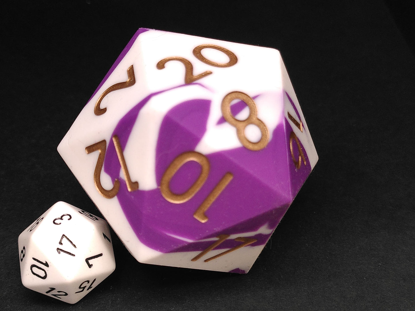 50mm D20, Bouncy Fortuneteller